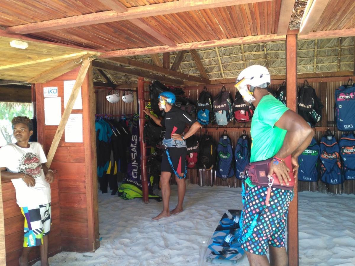 Ocean Lodge Kite & Windsurf Antsiranana Extérieur photo
