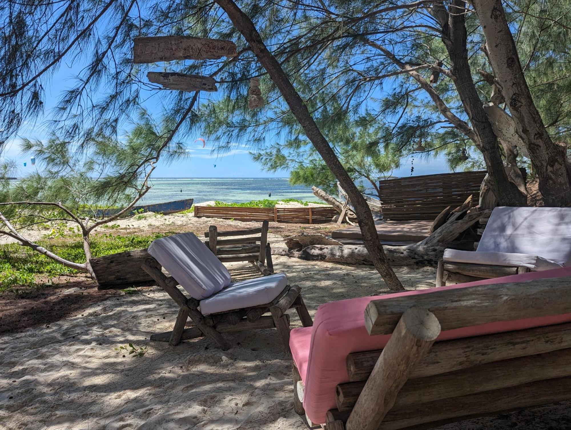 Ocean Lodge Kite & Windsurf Antsiranana Extérieur photo