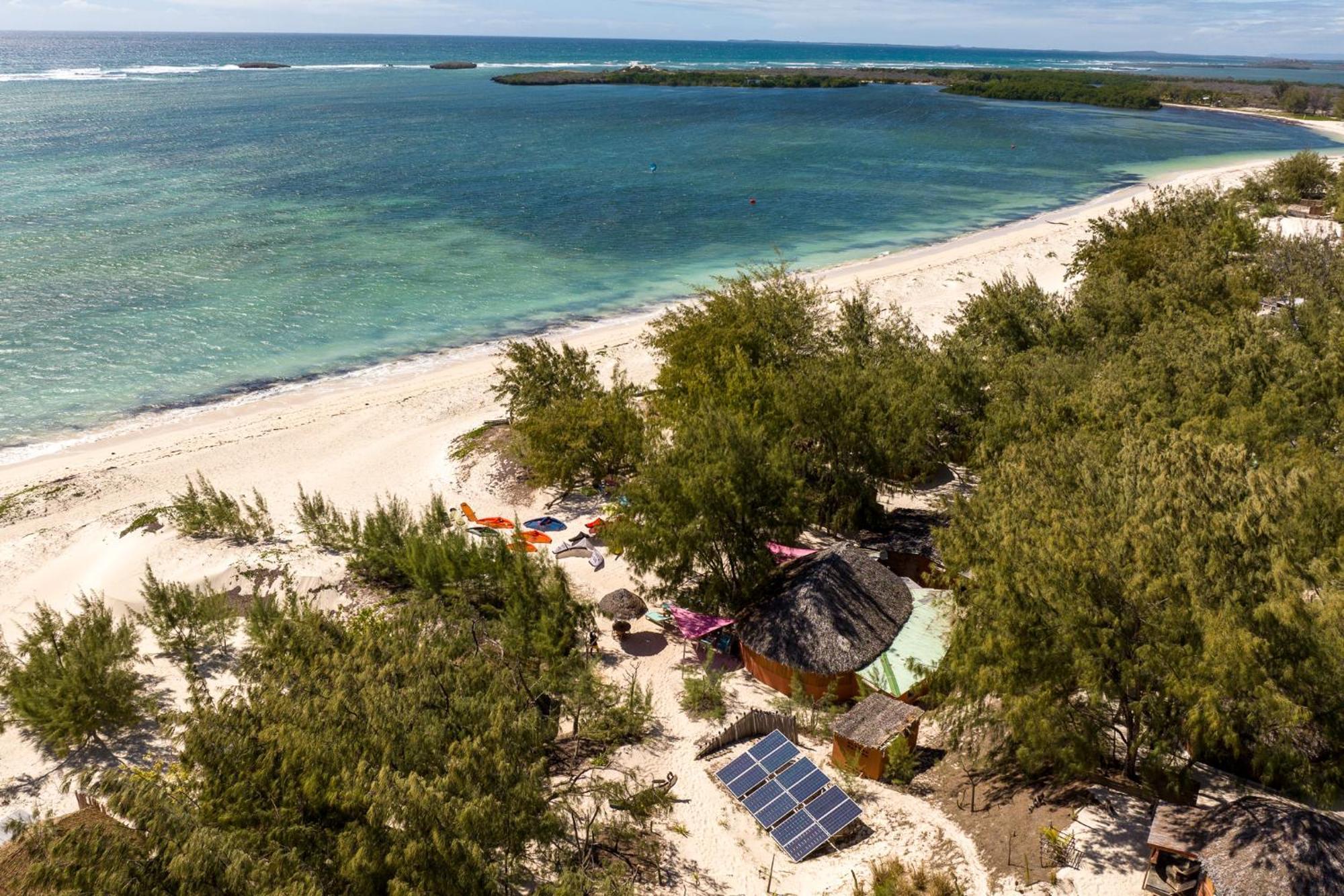 Ocean Lodge Kite & Windsurf Antsiranana Extérieur photo